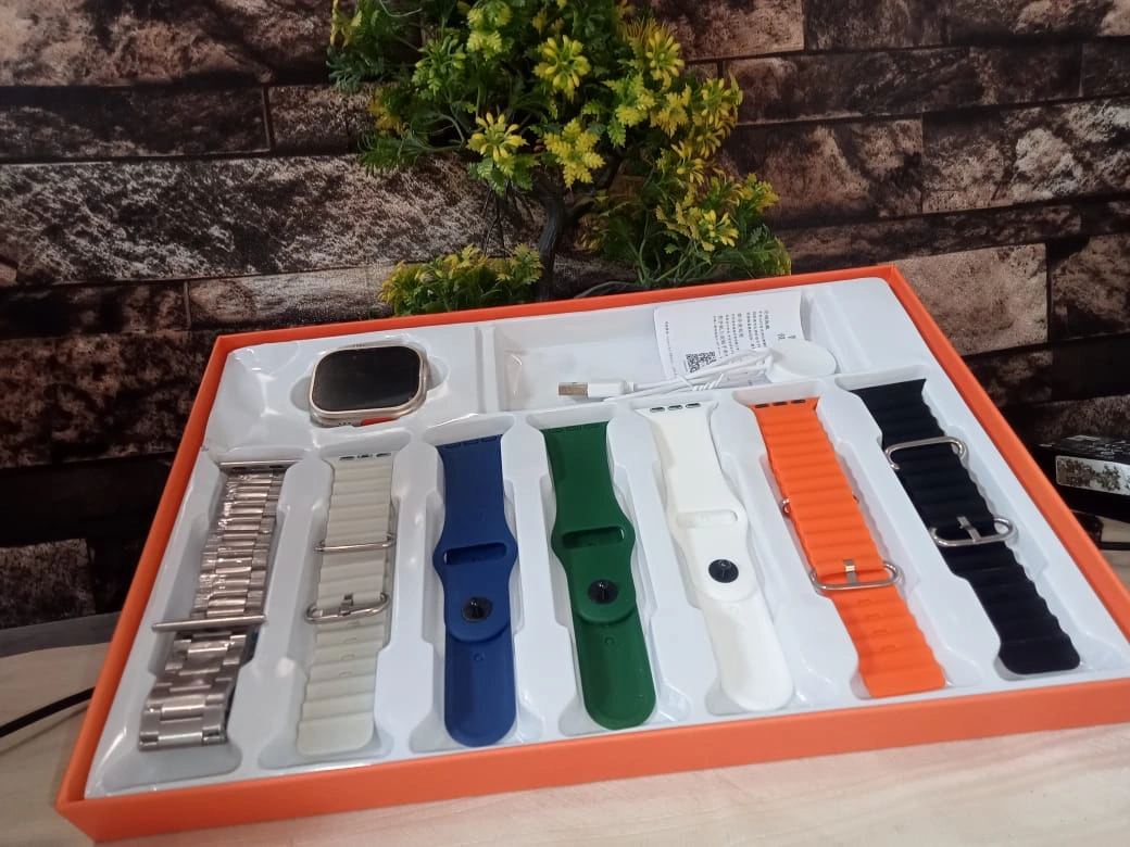 Ultra 7-in-1 Straps Smartwatch